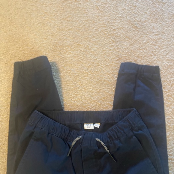 Boys size large Gap chino pants - Picture 2 of 4